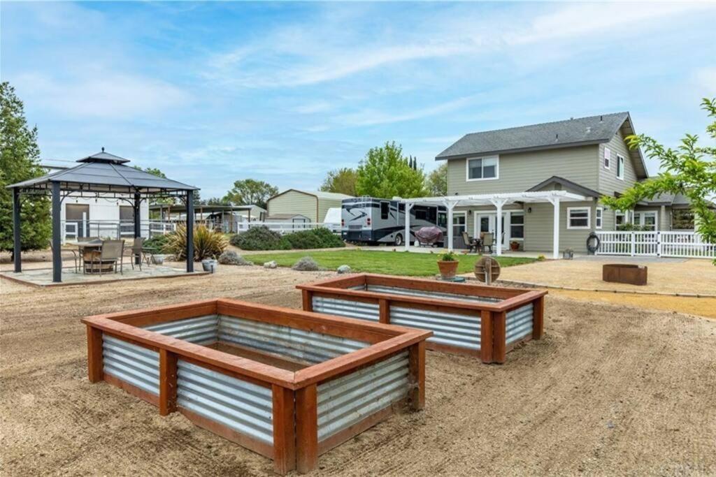 Our Farmhouse, Our Place: Cozy And Cute Homestead! Paso Robles Exterior photo